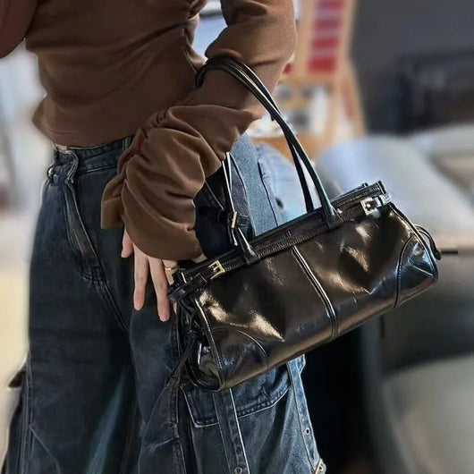 Luna Schultertasche mit Gürteldetail